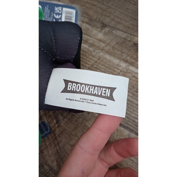 ROBLOX DEVSeries 8 in. Chief Rotten & Boss Pass Gamer Collector Plush Bundle - Picture 7 of 7